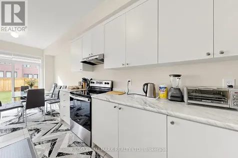 17 Closson Drive Whitby ON L1N 9Y6