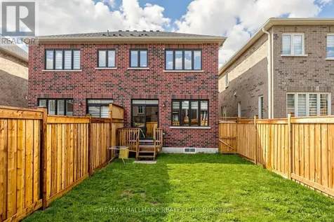 17 Closson Drive Whitby ON L1N 9Y6