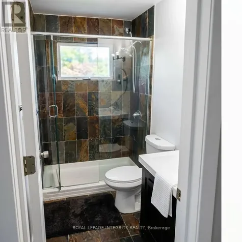 176 Oakridge Boulevard Ottawa ON K2G 2V2