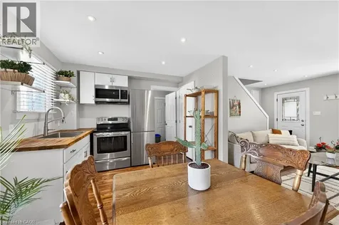113 Niagara Street Welland ON L3C 1J4