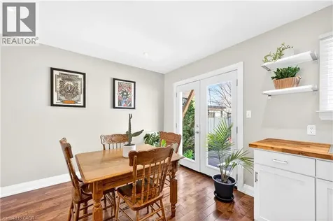113 Niagara Street Welland ON L3C 1J4