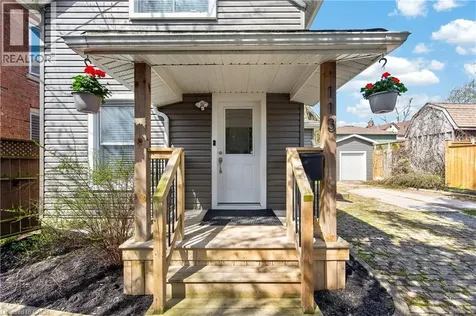 113 Niagara Street Welland ON L3C 1J4