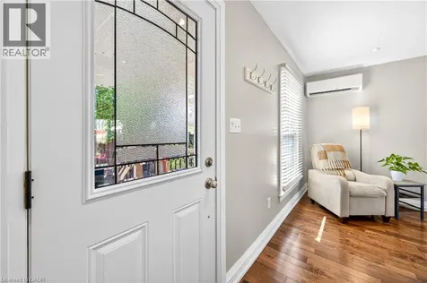 113 Niagara Street Welland ON L3C 1J4