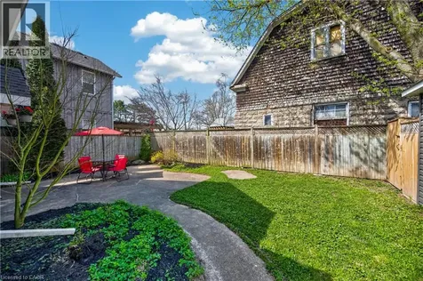 113 Niagara Street Welland ON L3C 1J4