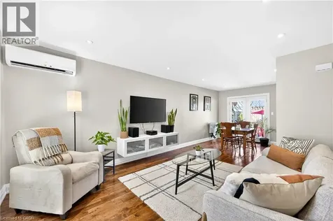 113 Niagara Street Welland ON L3C 1J4