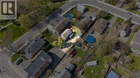113 Niagara Street Welland ON L3C 1J4