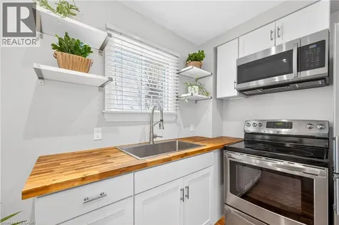 113 Niagara Street Welland ON L3C 1J4
