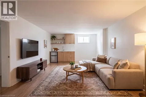 36 Woodelm Drive St. Catharines ON L2M 4N3