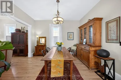 33 A & B Napoleon Street Carleton Place ON K7C 2X4