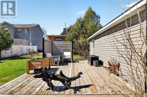 33 A & B Napoleon Street Carleton Place ON K7C 2X4