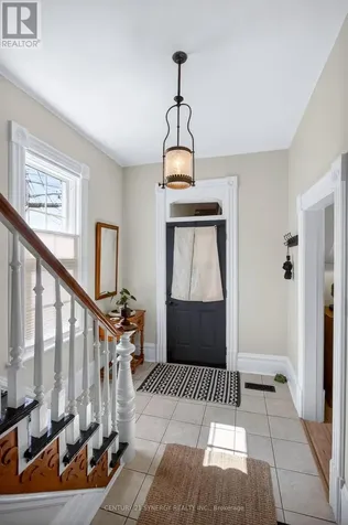 33 A & B Napoleon Street Carleton Place ON K7C 2X4