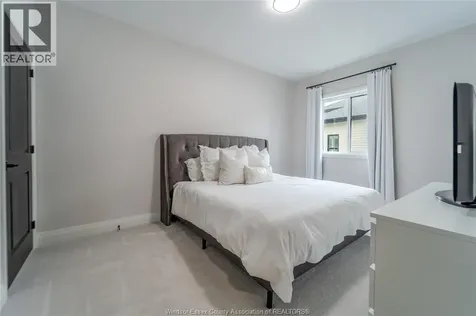 34 Noble Court Amherstburg ON N9V 0G8