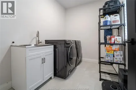 34 Noble Court Amherstburg ON N9V 0G8