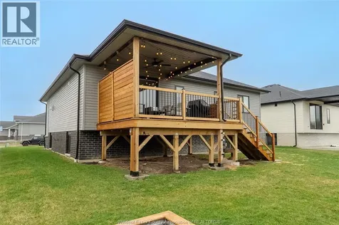 34 Noble Court Amherstburg ON N9V 0G8