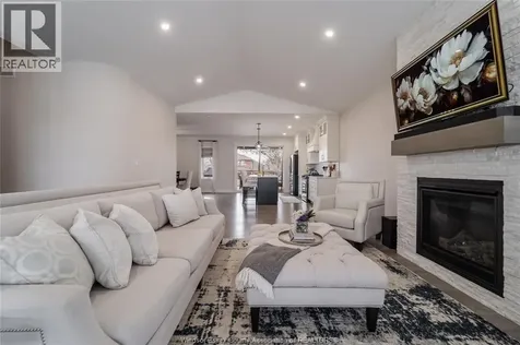 34 Noble Court Amherstburg ON N9V 0G8