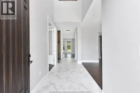 566 Maguire Street Windsor ON N9E 0A6