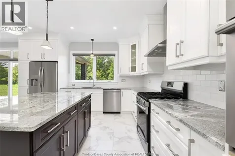 566 Maguire Street Windsor ON N9E 0A6