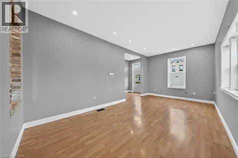12 Fleet Street Brantford ON N3T 3S7