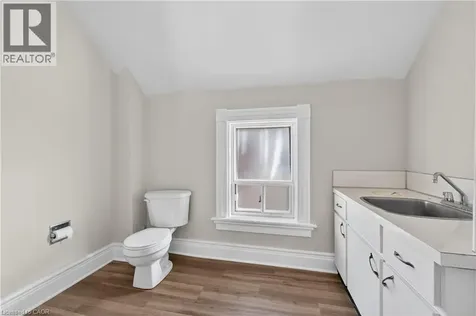 48 Carlisle Street St. Catharines ON L2R 4H4