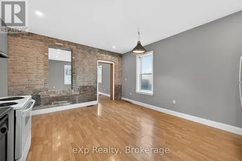 12 Fleet Street Brantford ON N3T 3S7