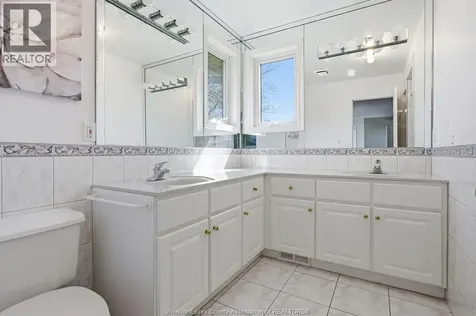 552 Old Tecumseh Road Lakeshore ON N0R 1A0