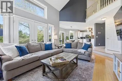 552 Old Tecumseh Road Lakeshore ON N0R 1A0
