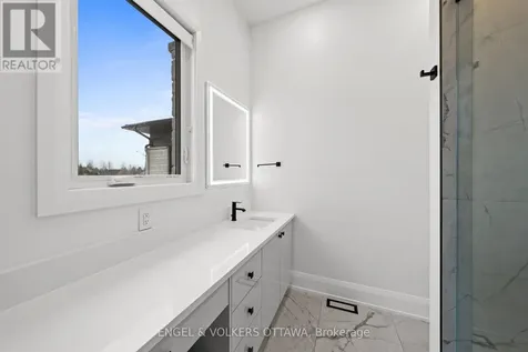 1600 Nightshade Place Ottawa ON K4P 0C7
