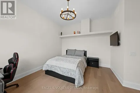 1600 Nightshade Place Ottawa ON K4P 0C7