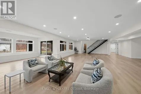 1600 Nightshade Place Ottawa ON K4P 0C7