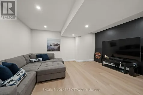 1600 Nightshade Place Ottawa ON K4P 0C7
