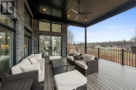 1600 Nightshade Place Ottawa ON K4P 0C7