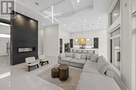 1600 Nightshade Place Ottawa ON K4P 0C7