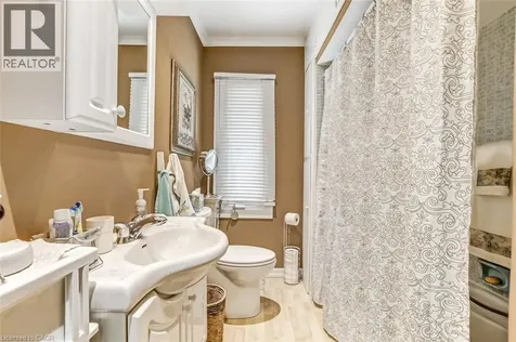 599 Gage Street Delhi ON N4B 2G4