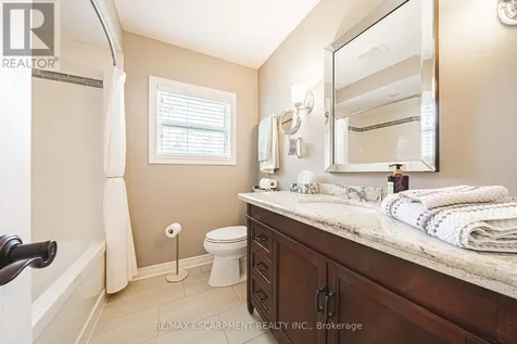 302 Fishers Glen Road Norfolk ON N0E 1W0