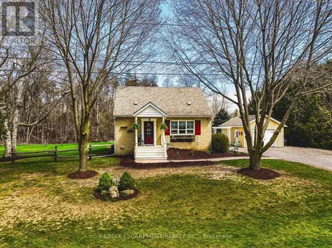 302 Fishers Glen Road Norfolk ON N0E 1W0