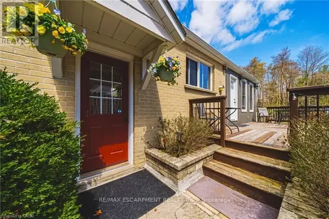 302 Fishers Glen Road Norfolk ON N0E 1W0