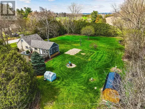 302 Fishers Glen Road Norfolk ON N0E 1W0