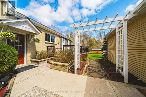 302 Fishers Glen Road Norfolk ON N0E 1W0