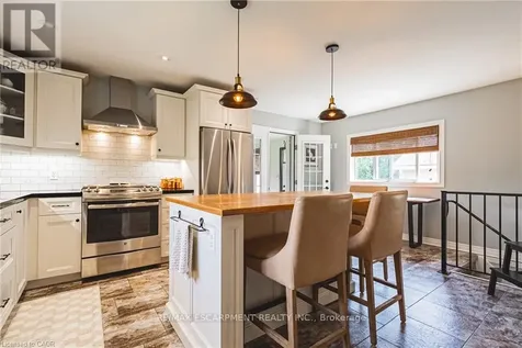 302 Fishers Glen Road Norfolk ON N0E 1W0