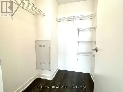 50 O'neill Road Toronto (banbury-don Mills) ON M3C 0R2