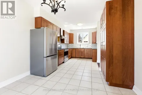 54 Christie Street Ottawa ON K1R 0A9