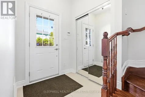 54 Christie Street Ottawa ON K1R 0A9