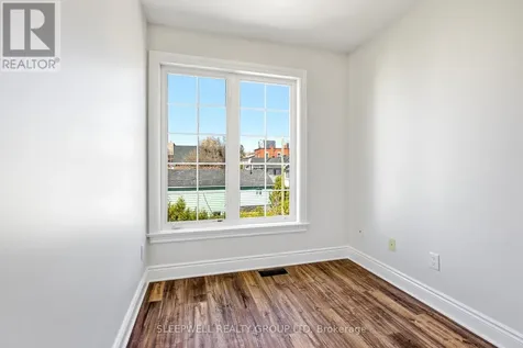 54 Christie Street Ottawa ON K1R 0A9