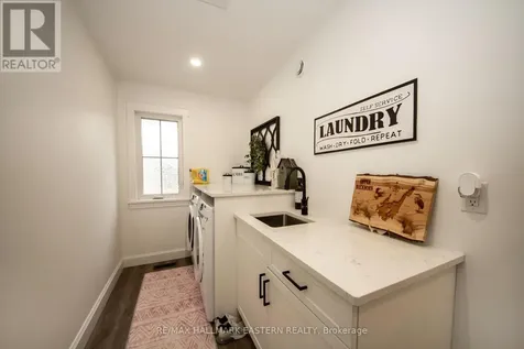 24 Rory Drive Selwyn ON K0L 2H0