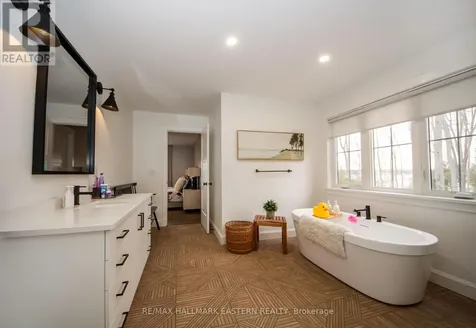 24 Rory Drive Selwyn ON K0L 2H0