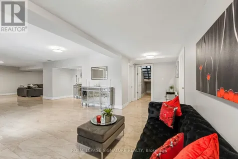 16 Hilltop Crescent East Garafraxa ON L9W 6B8