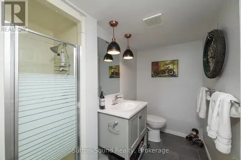 173 Lakeview Crescent Georgian Bluffs ON N4K 0G2