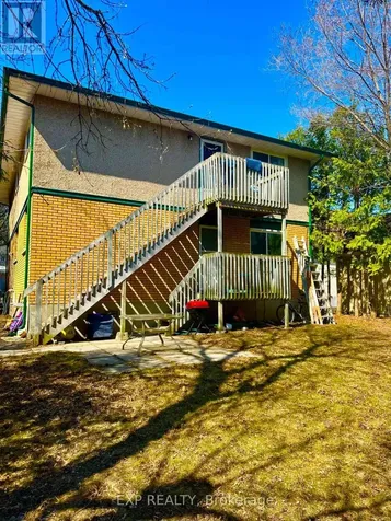 911 Pinewood Crescent Ottawa ON K2B 5Y3
