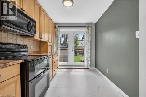 1367 St Marys Crescent Burlington ON L7P 1S1