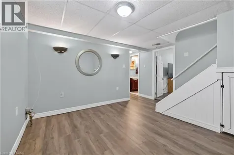 1367 St Marys Crescent Burlington ON L7P 1S1